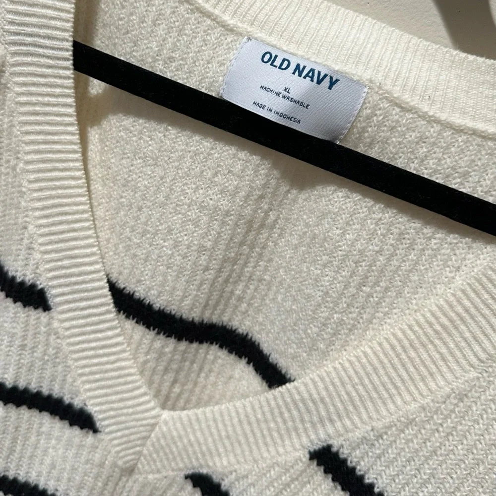 NWOT Old Navy V-Neck Shaker-Stitch Cocoon Sweater sz XL - Picture 3 of 6